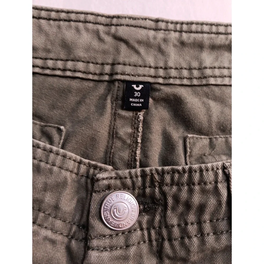 True Religion Men's Cargo Shorts Sz 30 Olive Green Flap Pockets  2 Snags See Pic